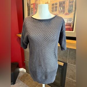 Gap gray short sleeved sweater